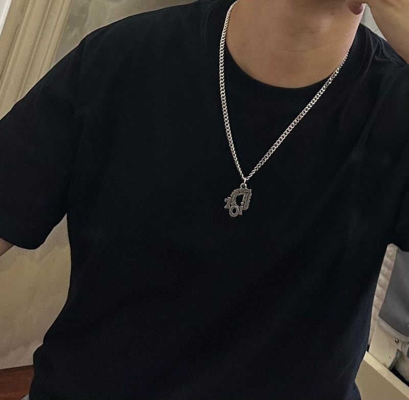 chr1st1an D10r necklaces